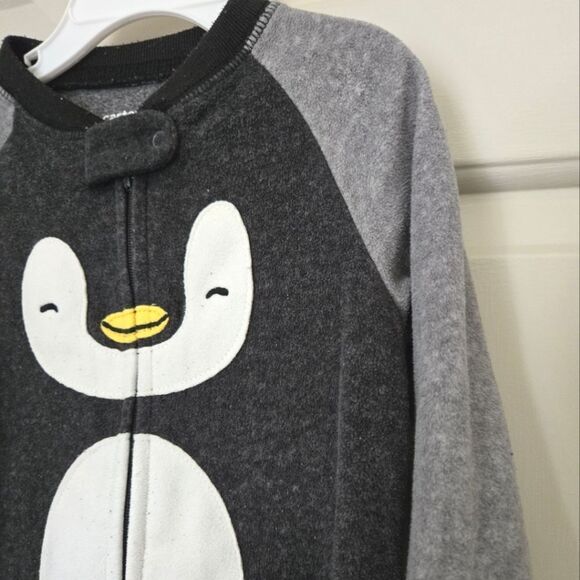 2/$15 Carters Fleece Sleeper Size 12 M - Picture 2 of 4